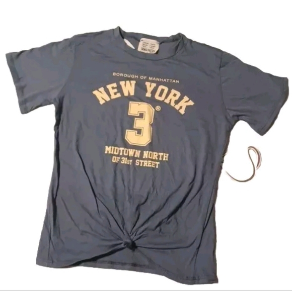 Manhattan NYC 3 T-Shirt New York City Graphic Tee Midtown North 31st Street SM - Picture 1 of 6